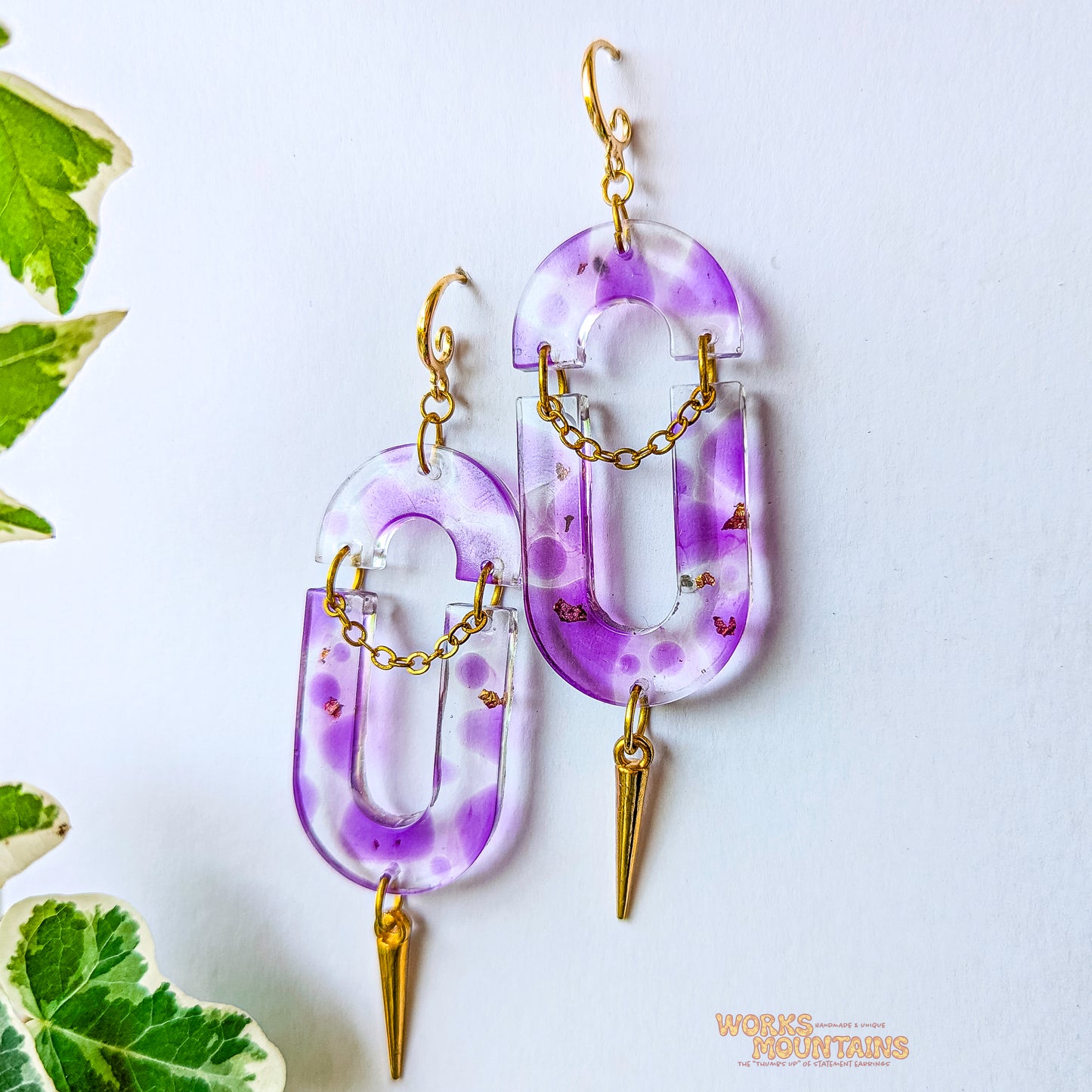Resin With Ink | Dangling | Unique and Bold