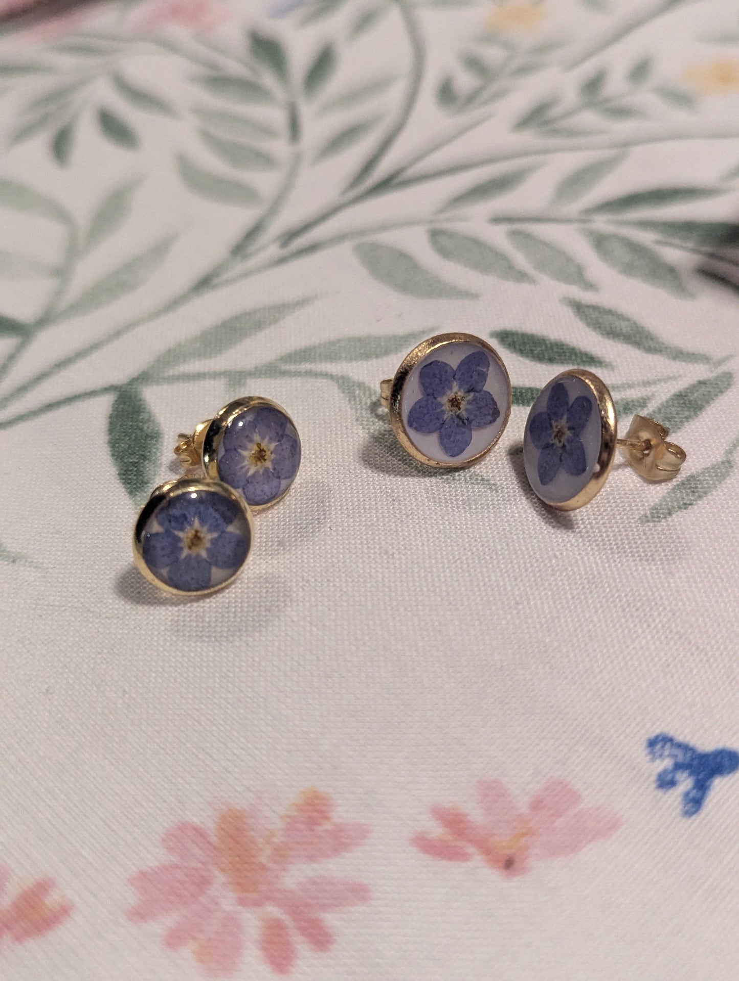 Forget-Me-Not Bezel Tray Studs | Made to order